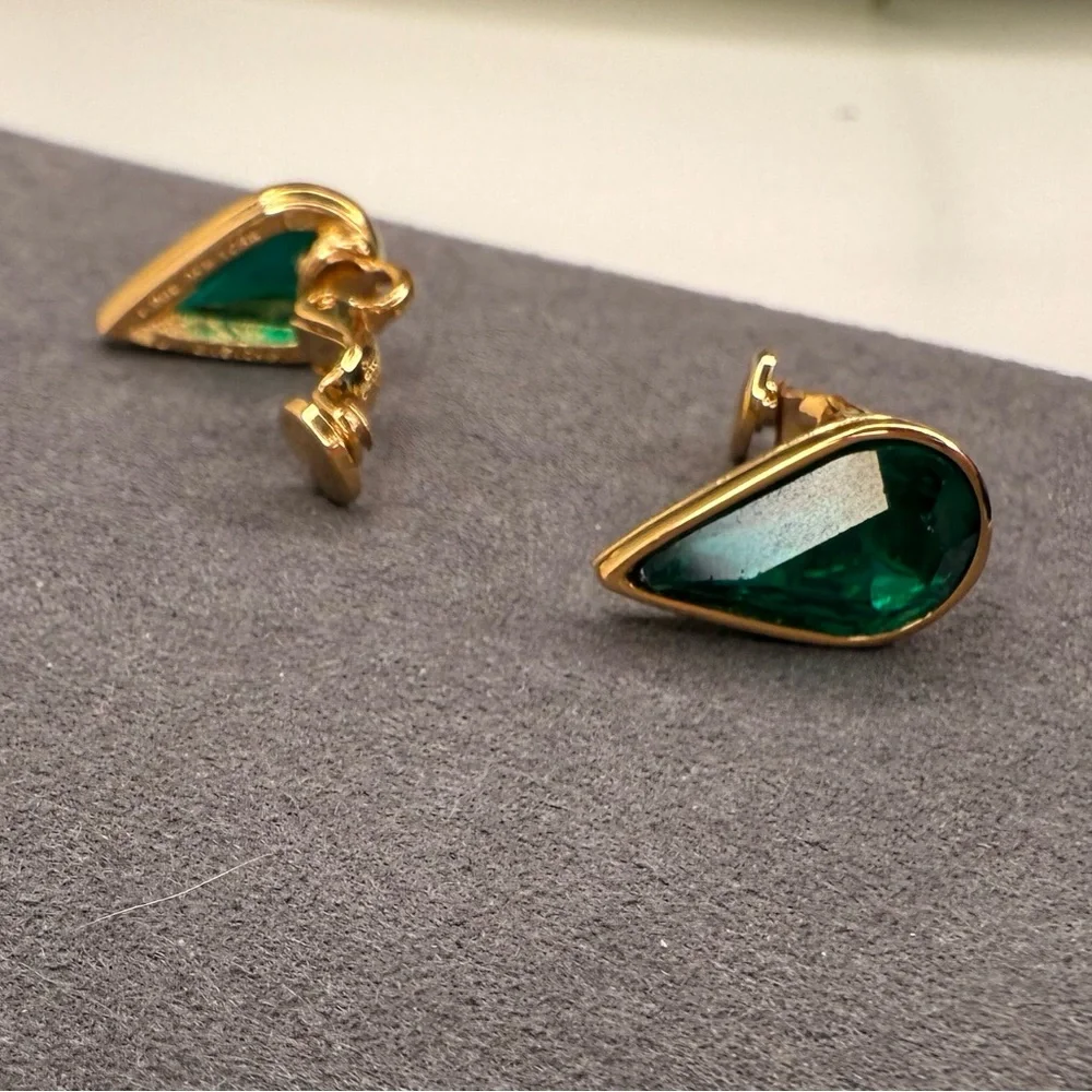 Vintage Givenchy Emerald Green Teardrop Clip-On Earrings Gold Tone Signed - Picture 3 of 7